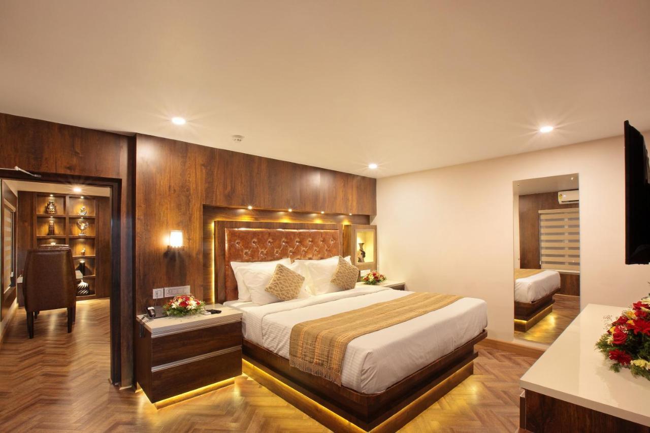 Kochi Hotel Kings Empire المظهر الخارجي الصورة