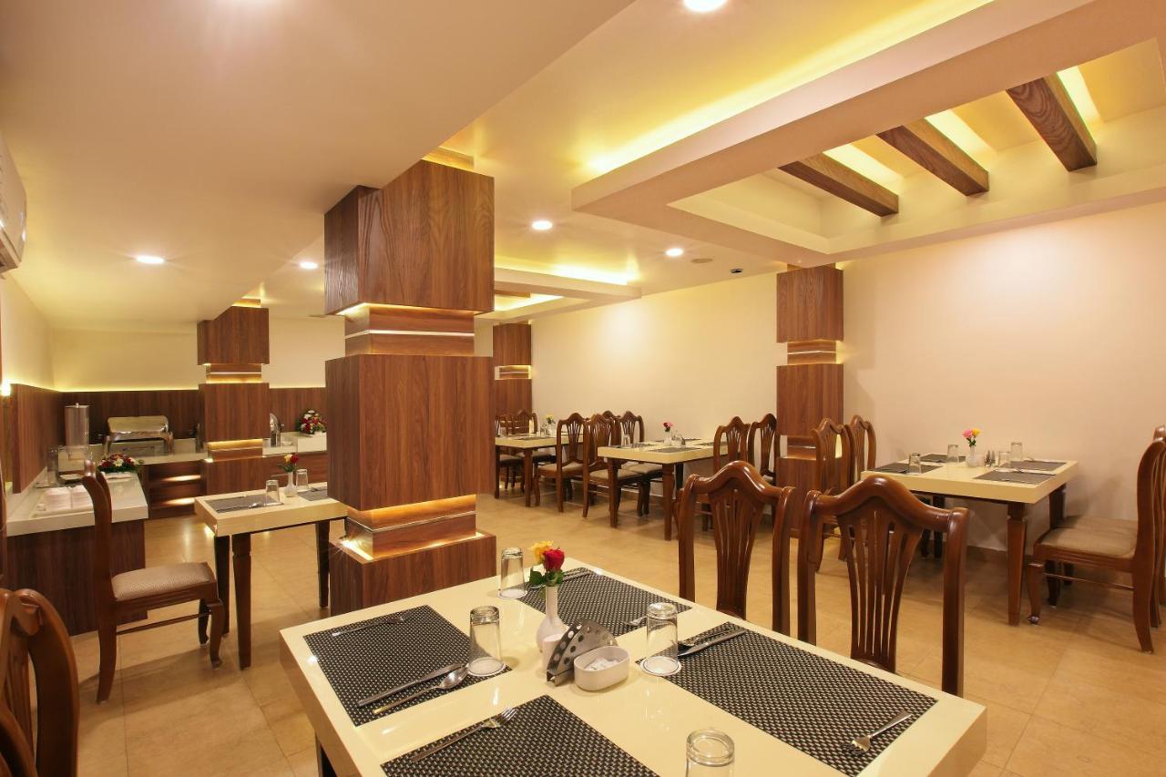 Kochi Hotel Kings Empire المظهر الخارجي الصورة